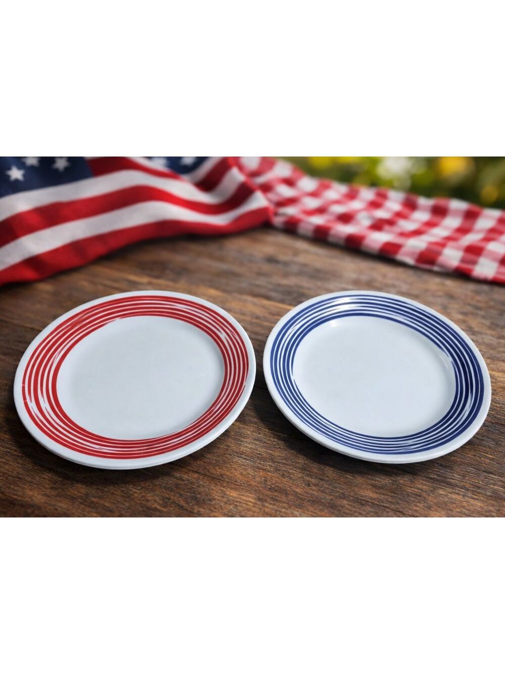 Set of 4 Corelle Brushed 8½" Dessert Plates – Blue & Red Rings Design